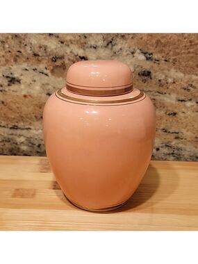 Rare Vintage Peach & gold Japanese Ginger Jar with Lid
